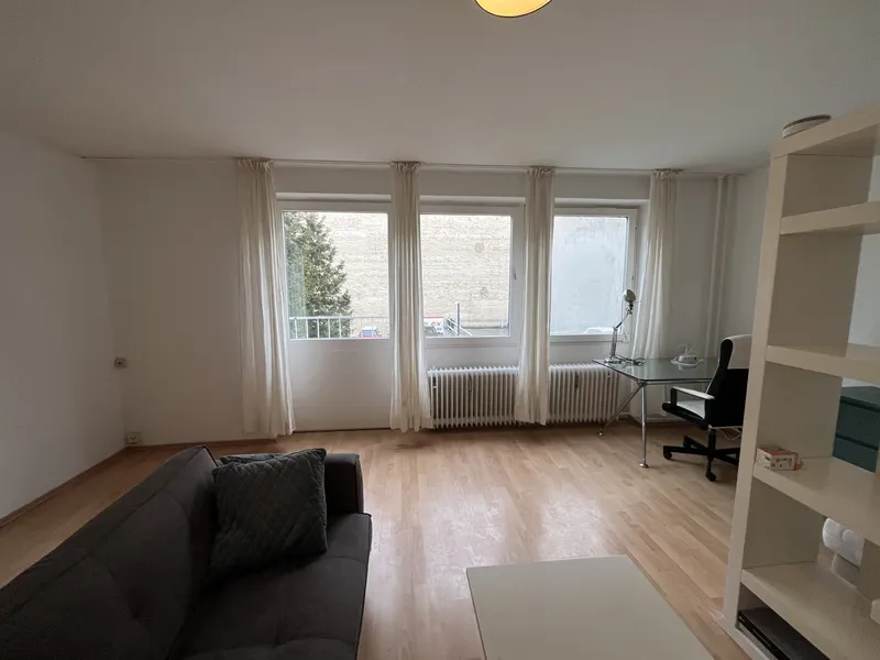 Lebendig wohnen in Tiergarten: 1-Zimmer-Wohnung mit Balkon — photo 1